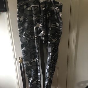“Artic camo” joggers